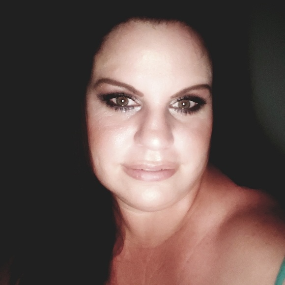 Meet your Posher, Eden - Picture 4 of 8